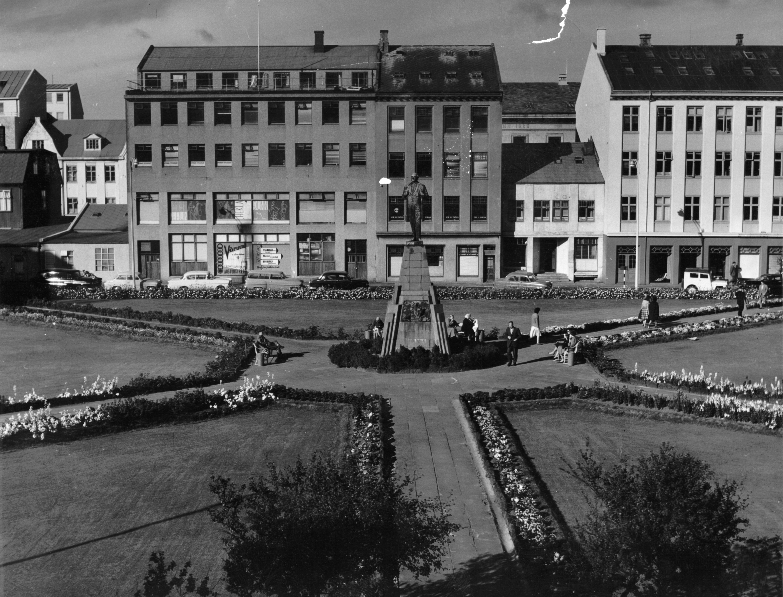 Landmótun fagnar 100 ára kosningarétti kvenna í dag